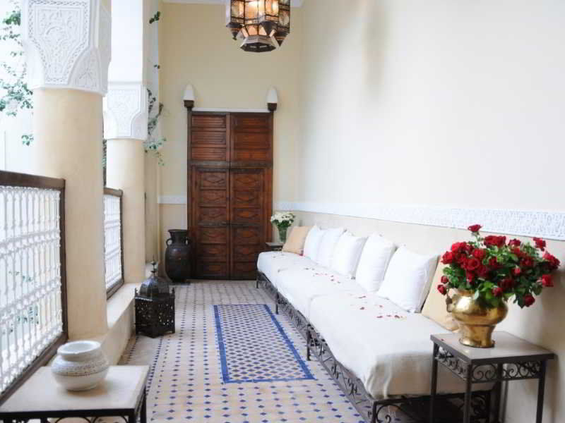 & Dar El Aila Riad